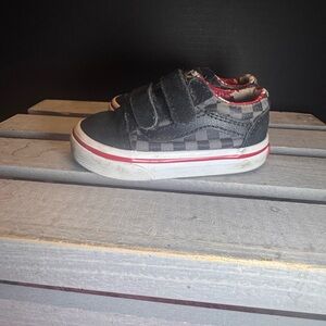 Kids vans Black and Red Checkered Shoes size 4.5
